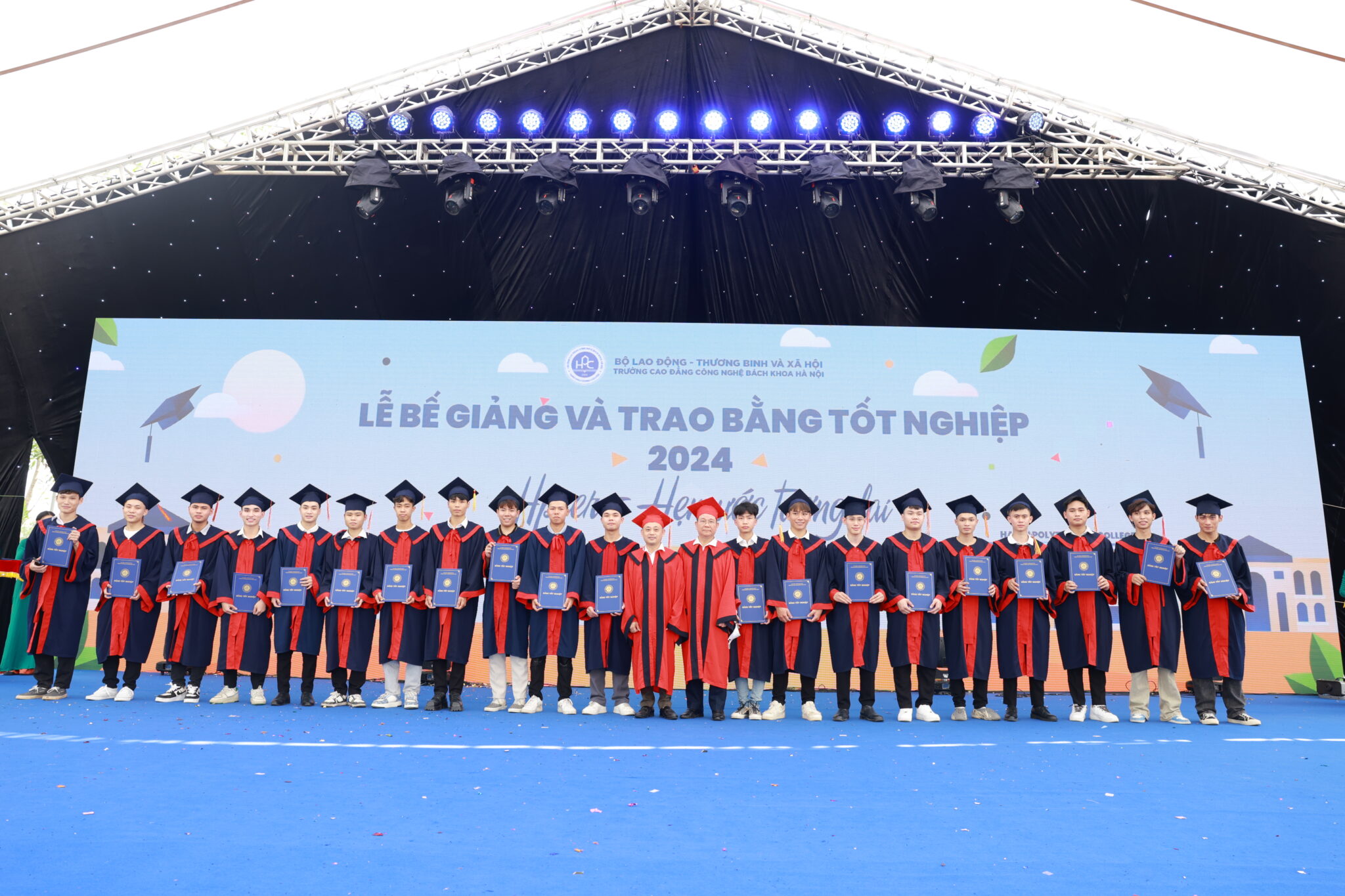 trường CĐ công nghệ bách khoa Hà Nội