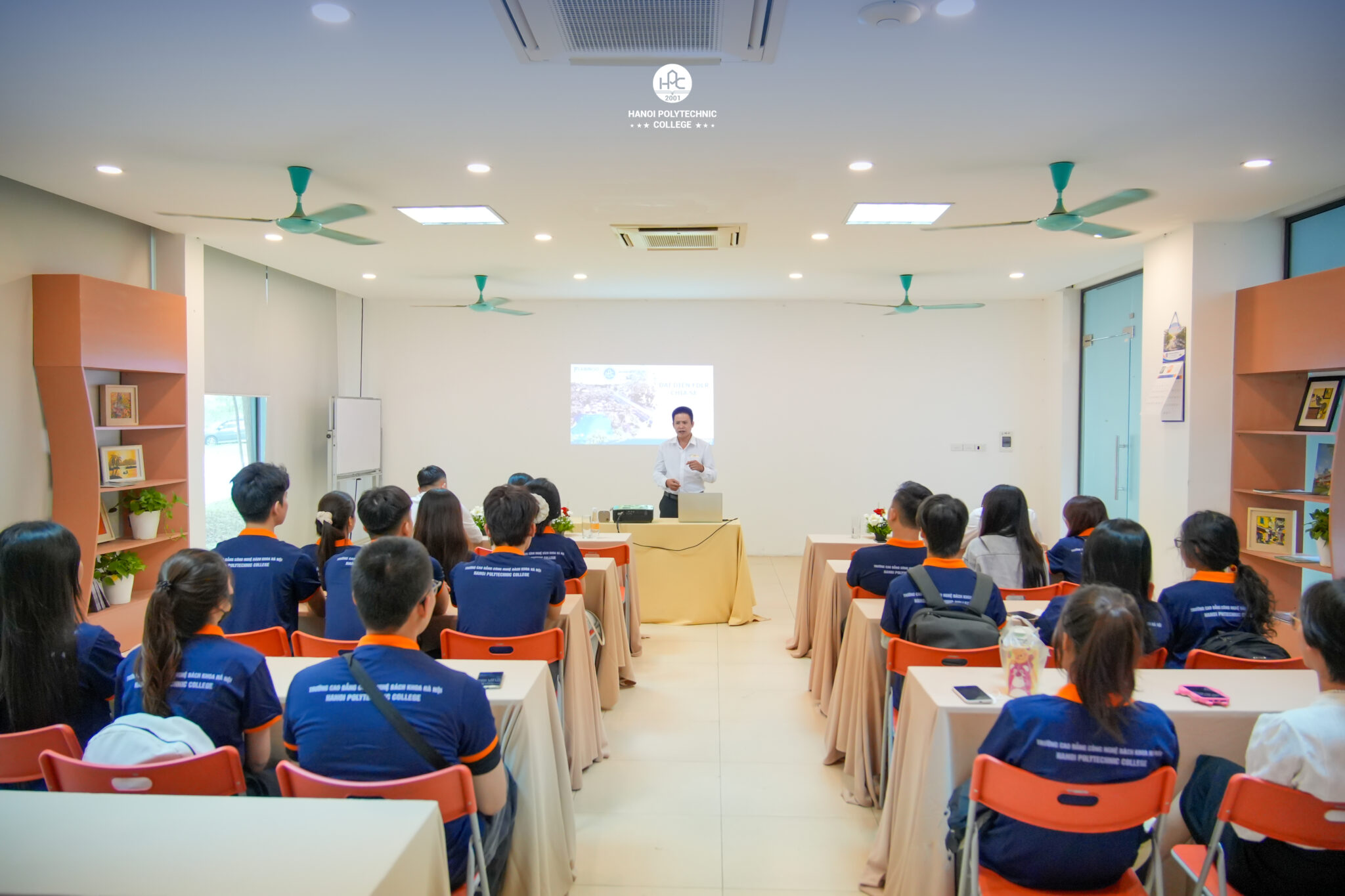 Sinh viên Khoa Du lịch Khách sạn HPC đi thực tập tại Flamingo Đại Lải